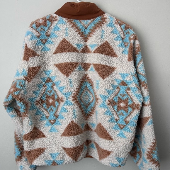Simply Southern Brown and Blue Geometric Jacket‎ - Picture 2 of 8